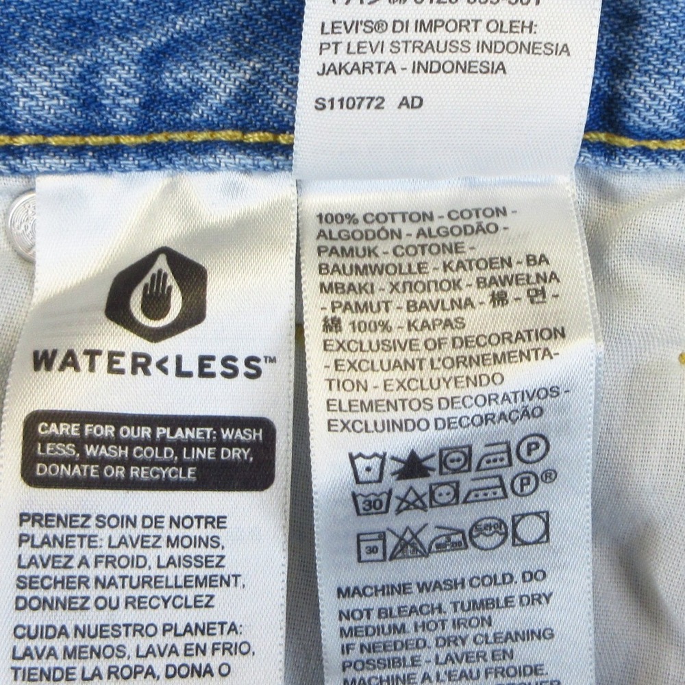 Levi's High Waisted Mom Shorts Women 26 Blue Distressed Denim Cutoffs Frayed Hem - Picture 11 of 12
